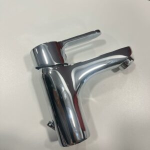 MONOMANDO LAVABO SQUARE- 50 € IVA incluido